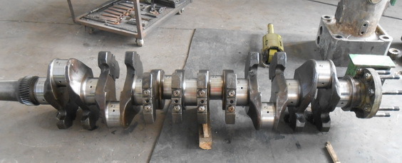 柴油機(jī)配件-曲軸1